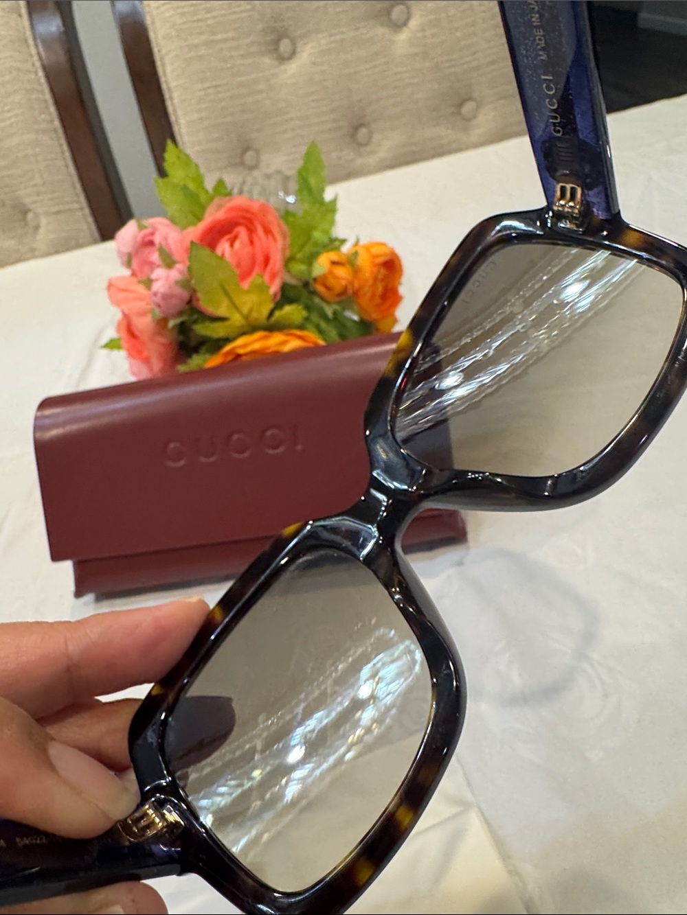 Authentic Gucci Black Square Sunglasses with Red & Blue Temple Stripes - Picture 8 of 11